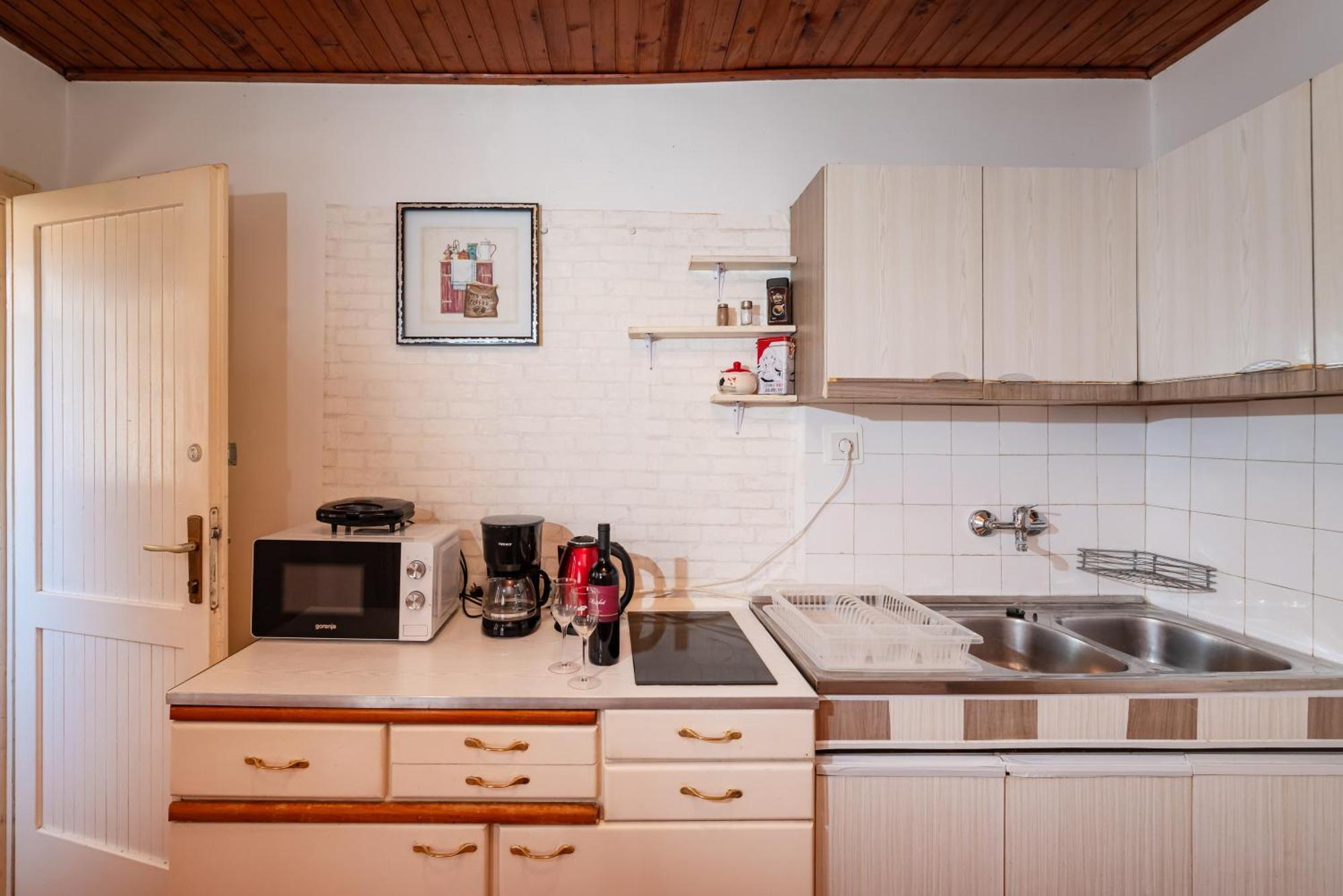 Ferienwohnung Timeless Antique Old Town With Terrace Zadar Exterior foto