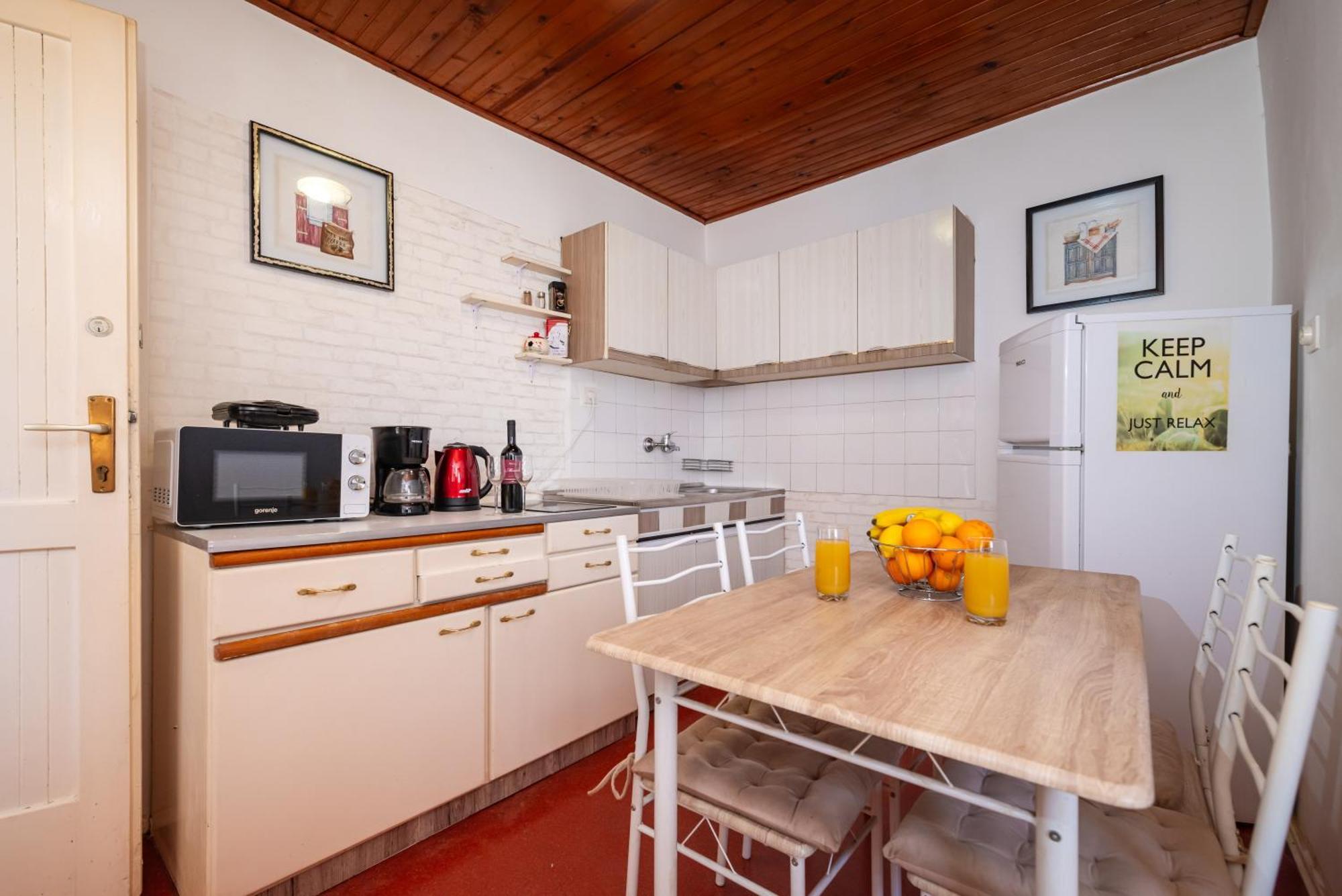 Ferienwohnung Timeless Antique Old Town With Terrace Zadar Exterior foto