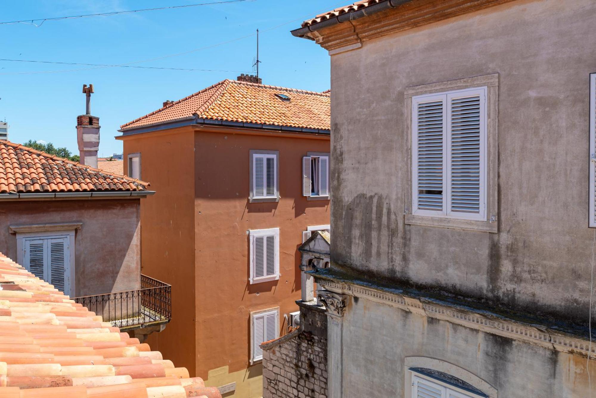 Ferienwohnung Timeless Antique Old Town With Terrace Zadar Exterior foto