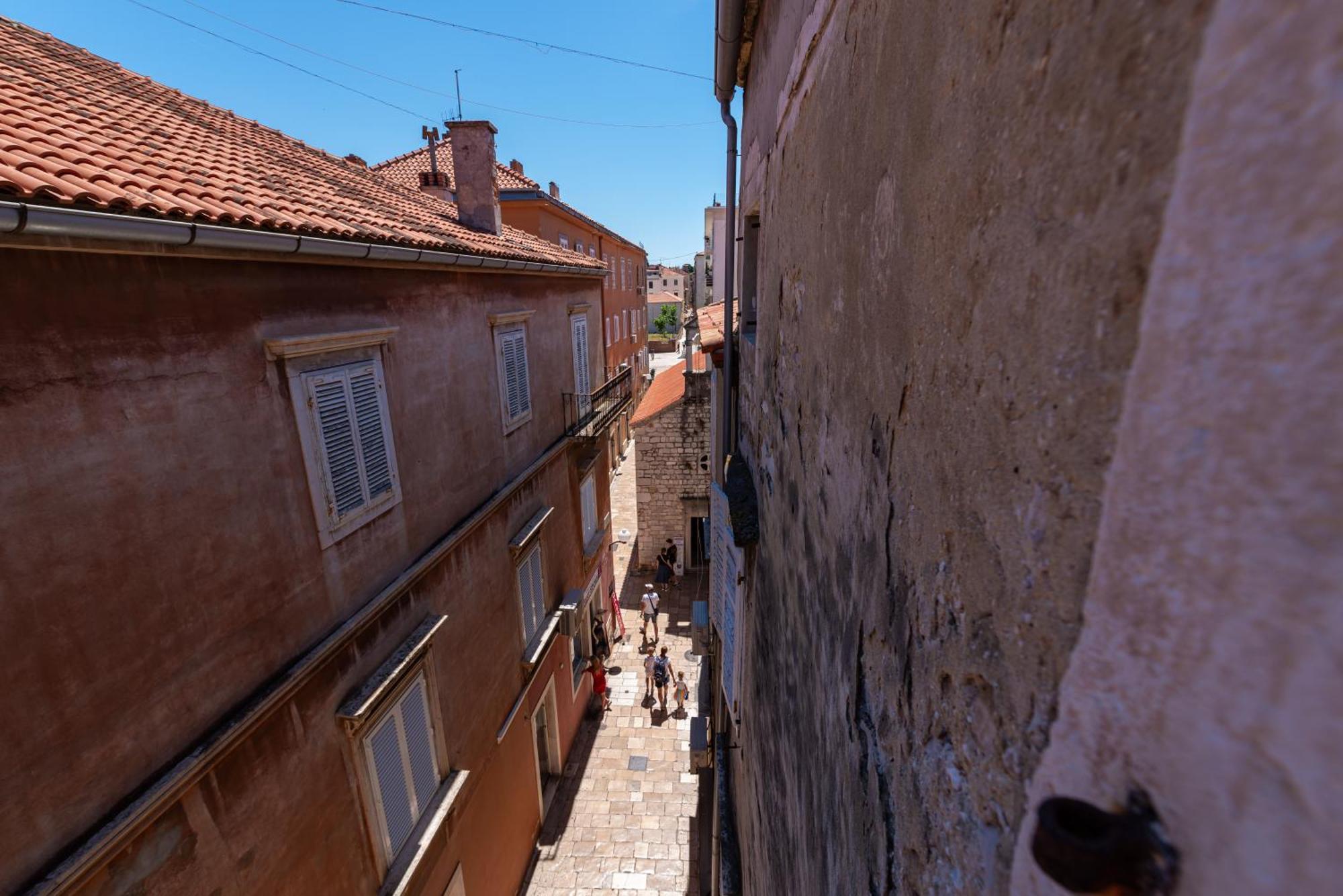 Ferienwohnung Timeless Antique Old Town With Terrace Zadar Exterior foto